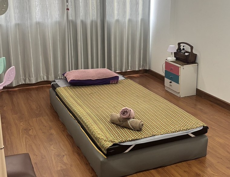 เตียงนวดในห้องส่วนตัว